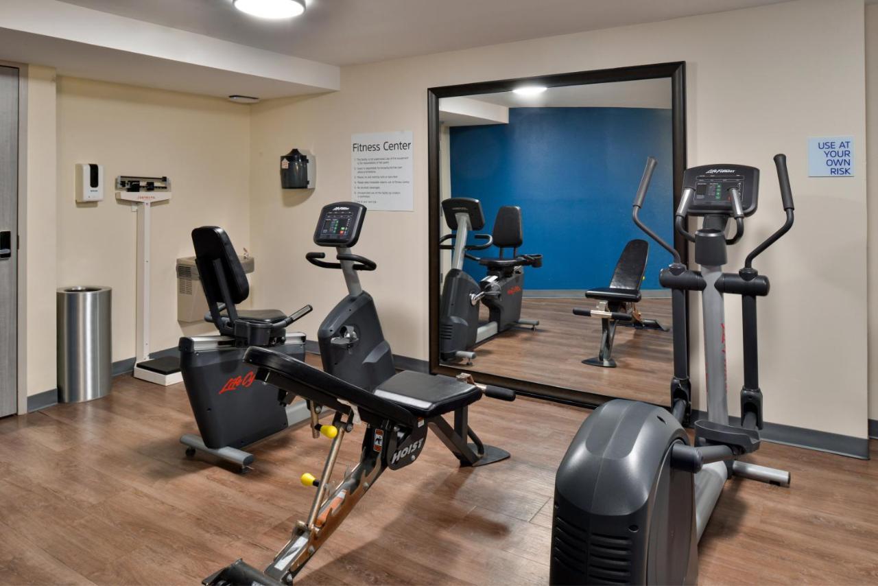 Holiday Inn Express Winston-Salem Medical Ctr Area Экстерьер фото