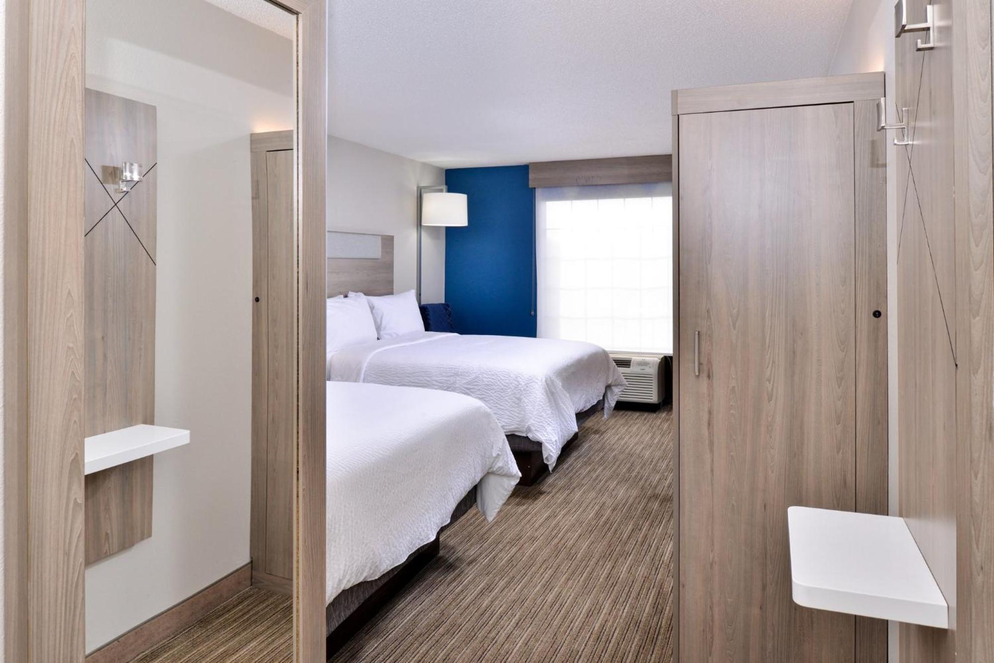 Holiday Inn Express Winston-Salem Medical Ctr Area Экстерьер фото