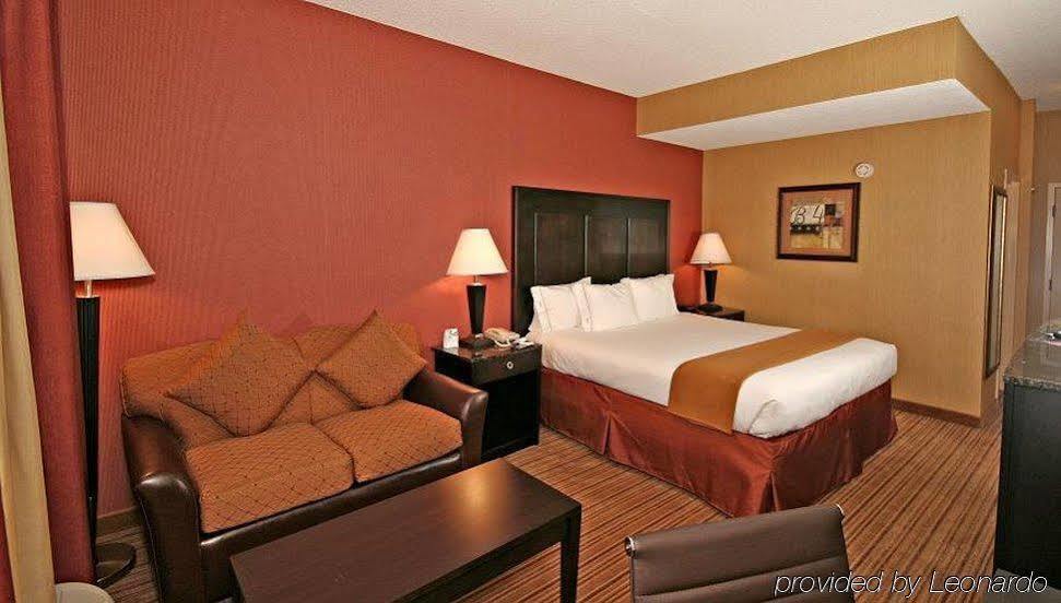 Holiday Inn Express Winston-Salem Medical Ctr Area Экстерьер фото